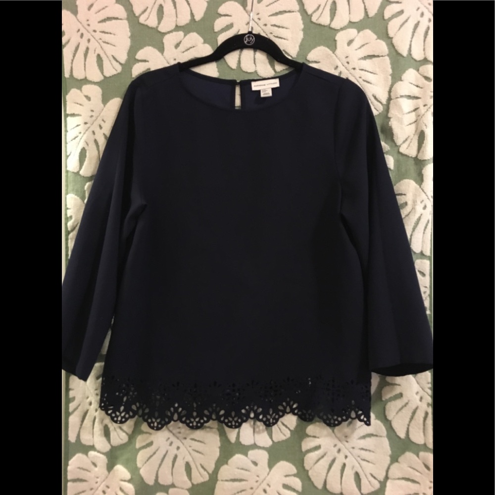 Quarter sleeve blouse